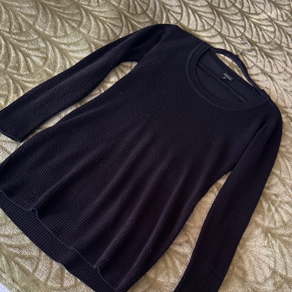 💕free bundle add on long black sweater